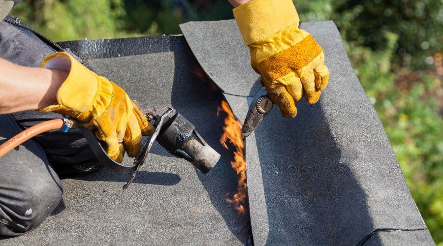 Expert Emergency Roof Repairs services in Prophetstown, IL